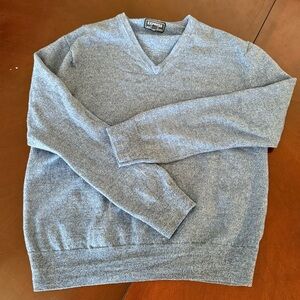 Express Gray V-Neck Sweater fine‎ Merino wool